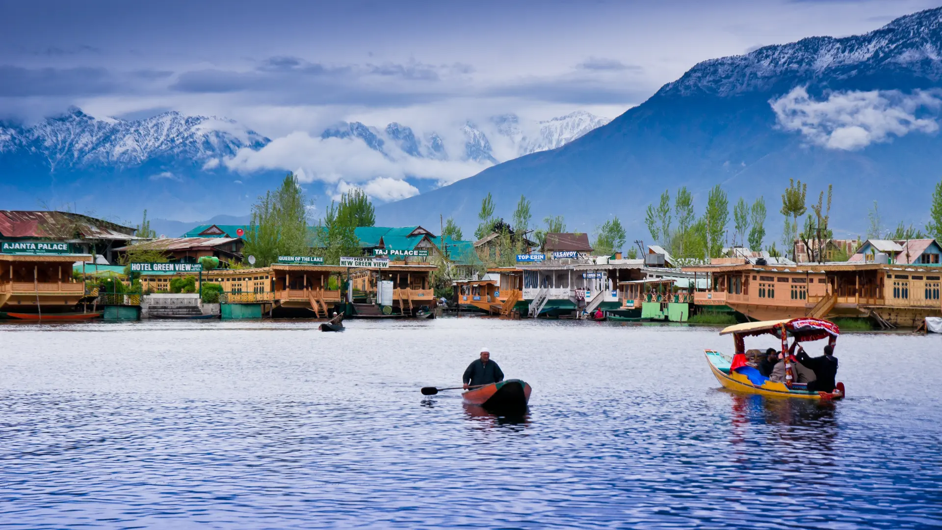 Hunza Tour